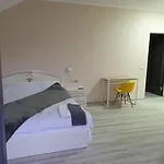 Hotel Osher *